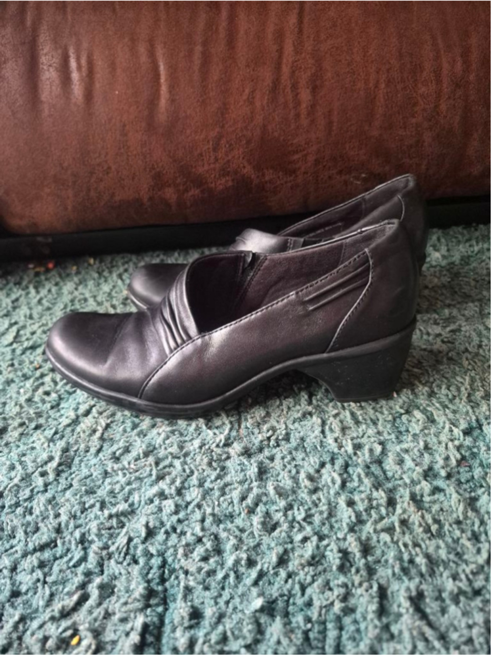 Clarks Women's Black Leather Shoes Ankle Booties Clogs 6M - Picture 4 of 16